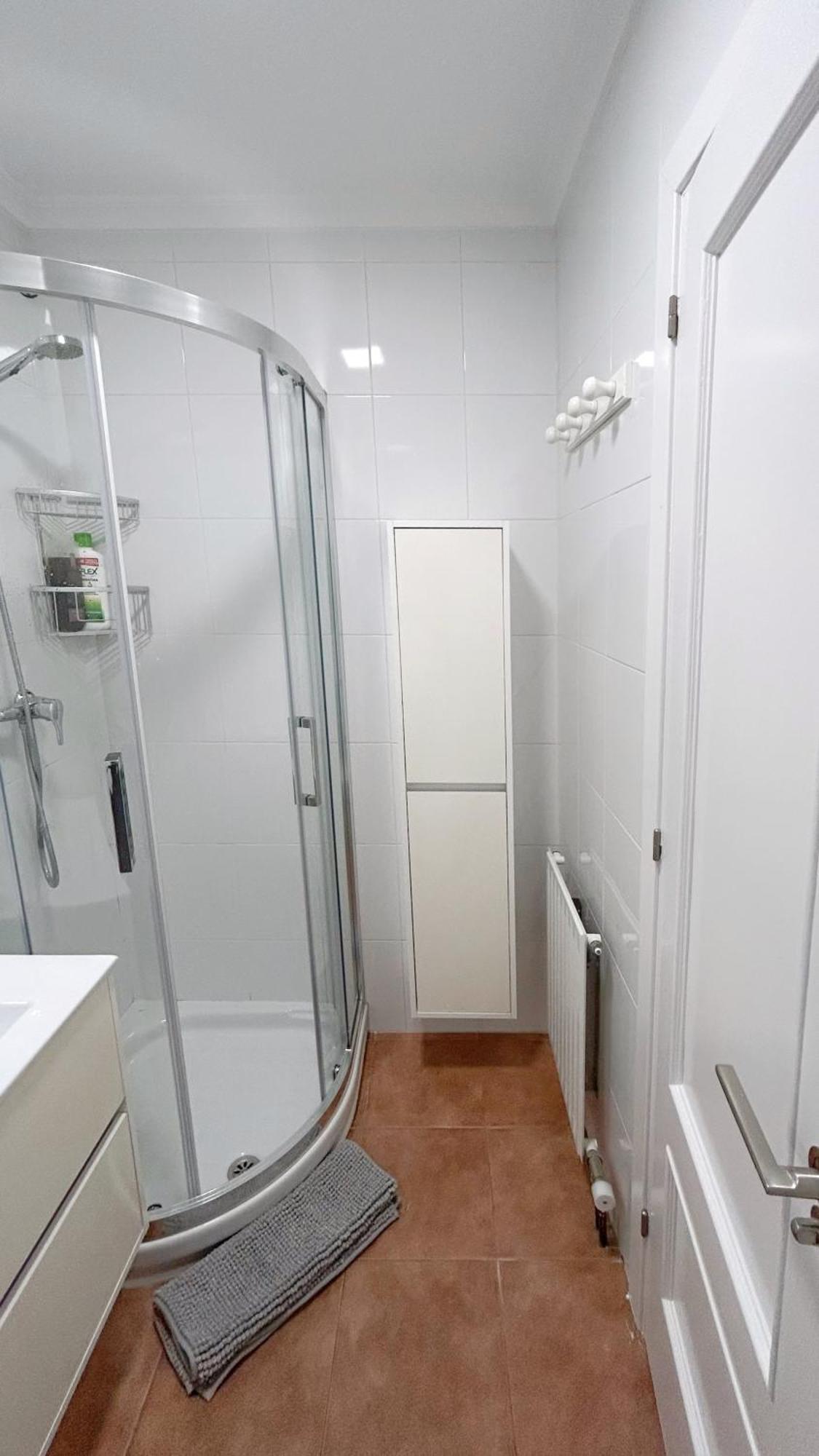 Comillas Bº Casasola - Residencial Lagos Azules - Netflix, Prime, Wifi & Free Indoor Parking المظهر الخارجي الصورة