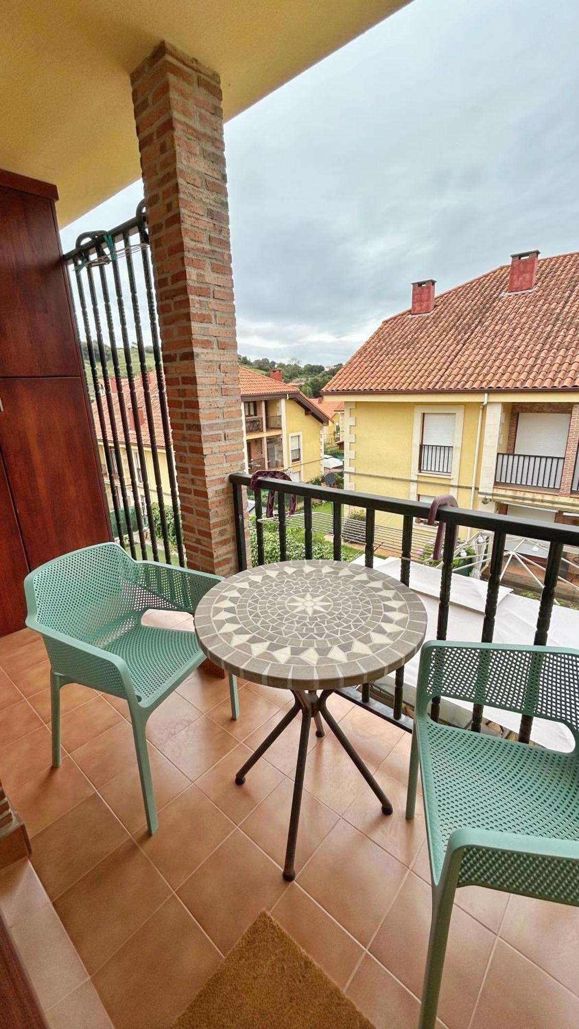 Comillas Bº Casasola - Residencial Lagos Azules - Netflix, Prime, Wifi & Free Indoor Parking المظهر الخارجي الصورة