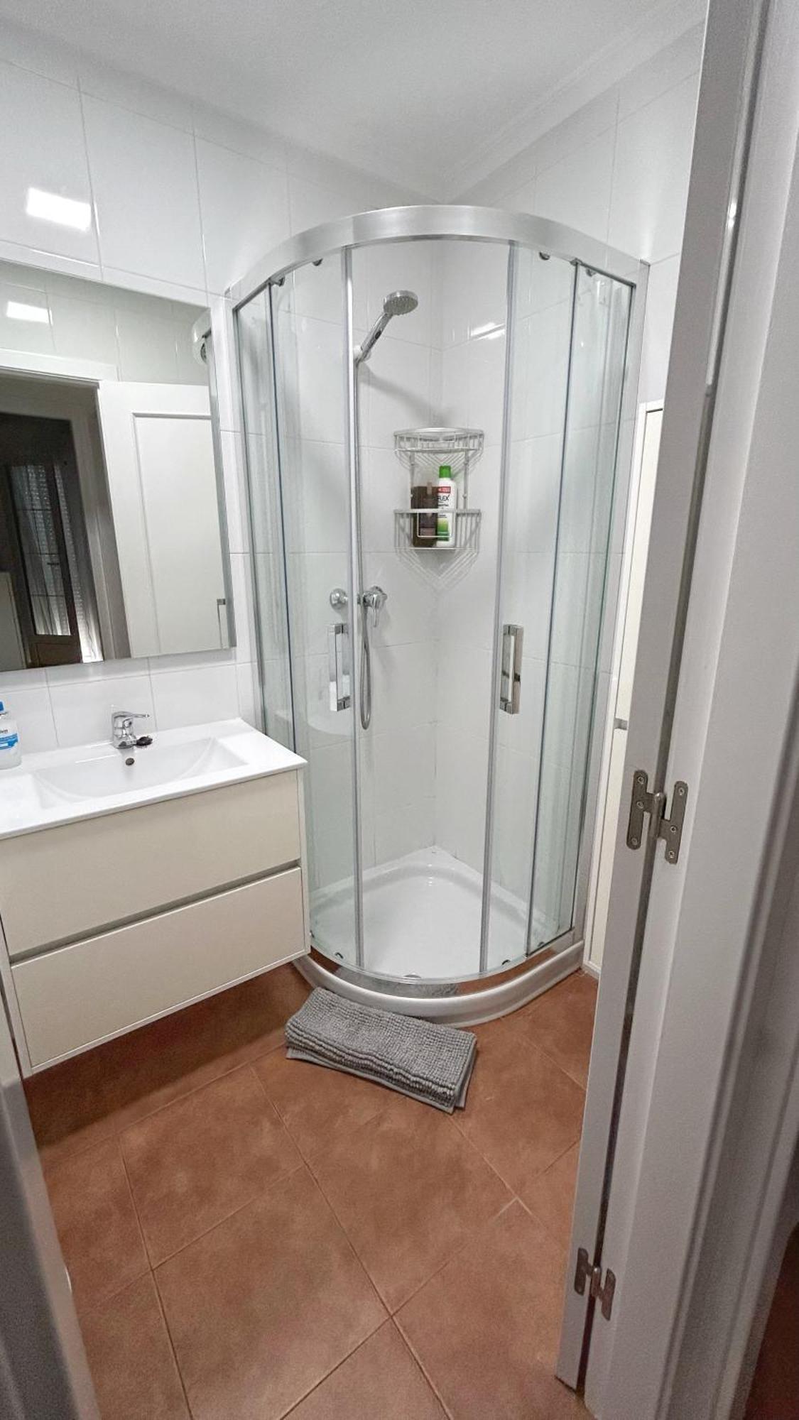 Comillas Bº Casasola - Residencial Lagos Azules - Netflix, Prime, Wifi & Free Indoor Parking المظهر الخارجي الصورة